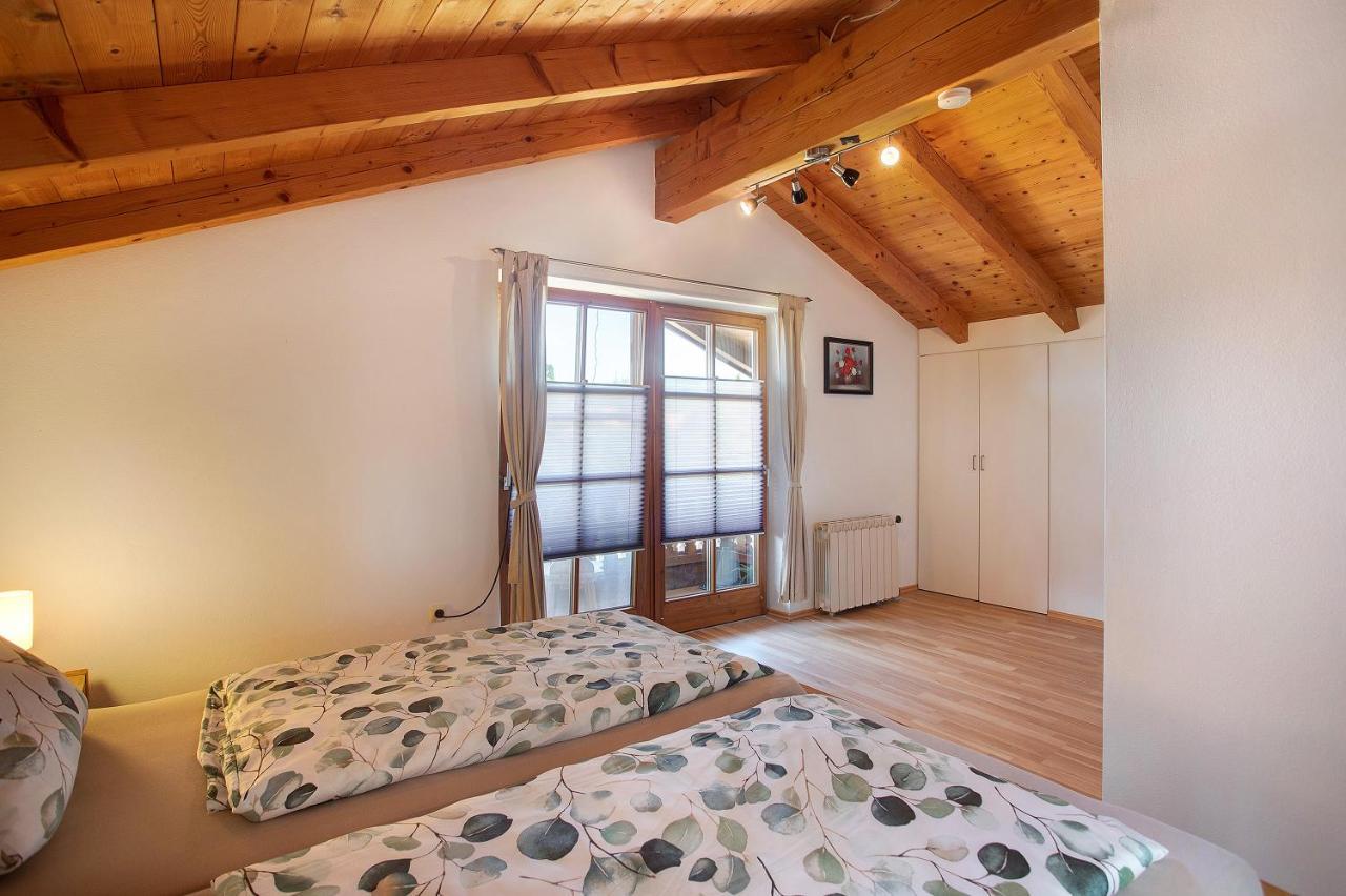 גשטאדט אם קימזה Josys Ferienwohnung מראה חיצוני תמונה